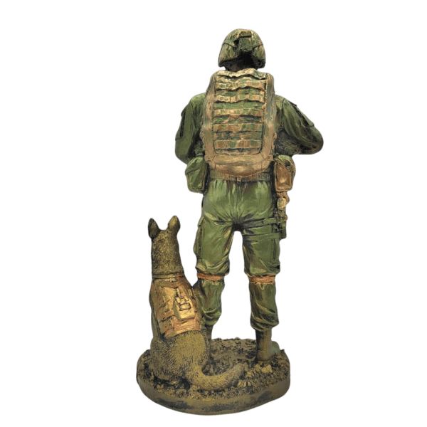 Figura De Militar Con Perro Adiestrado 28cm - Image 3
